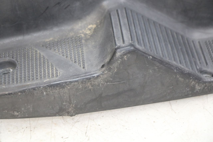 photo de FUßRASTE YAMAHA YP MAJESTY 125 (1998 - 2001) - Details der Befestigungspunkte