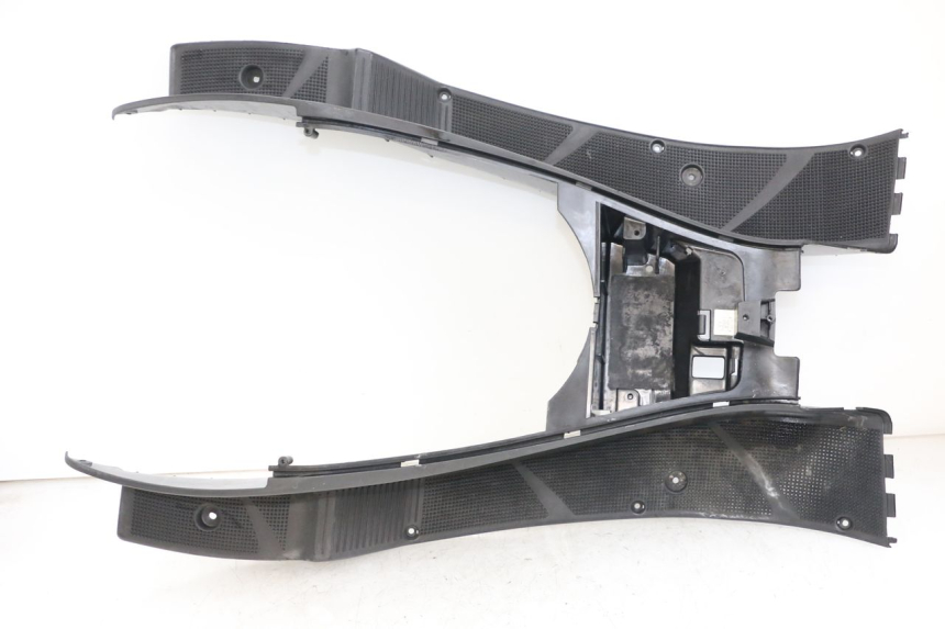 photo de TRITTBRETT VERKLEIDUNG YAMAHA YP MAJESTY 125 (2002 - 2006) - Hauptansicht