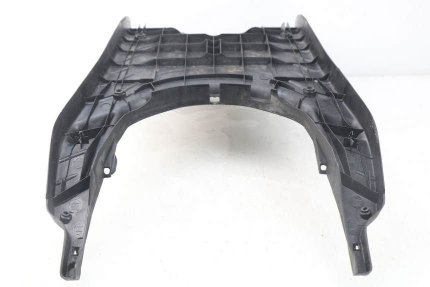 photo de FUßRASTE PIAGGIO ZIP 4T 50 (2018 - 2020) - Oberflächenzustand und Material