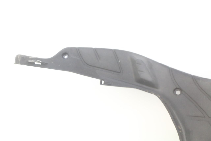 photo de FUßRASTE PIAGGIO ZIP 4T 50 (2018 - 2020) - Oberflächenzustand und Material