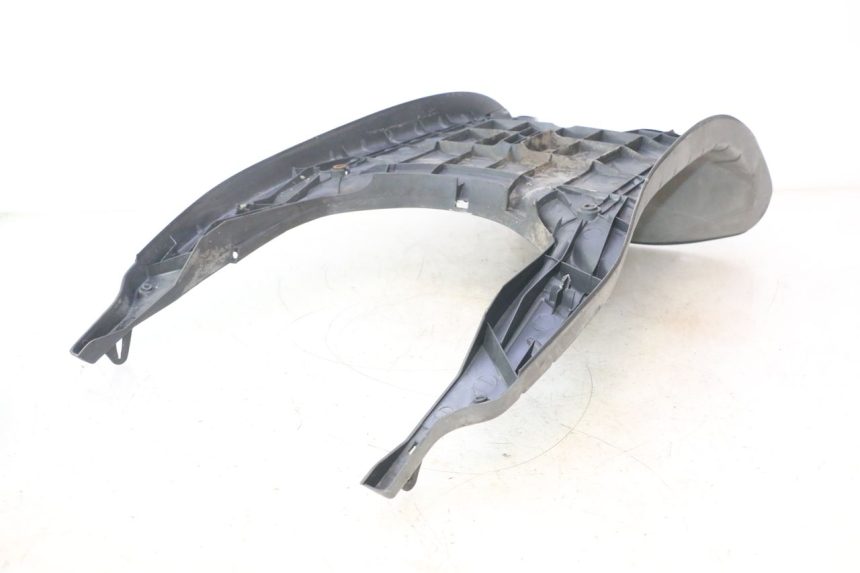 photo de TRITTBRETT VERKLEIDUNG PIAGGIO ZIP 4T 50 (2006 - 2017) - Detailansicht des Bauteils