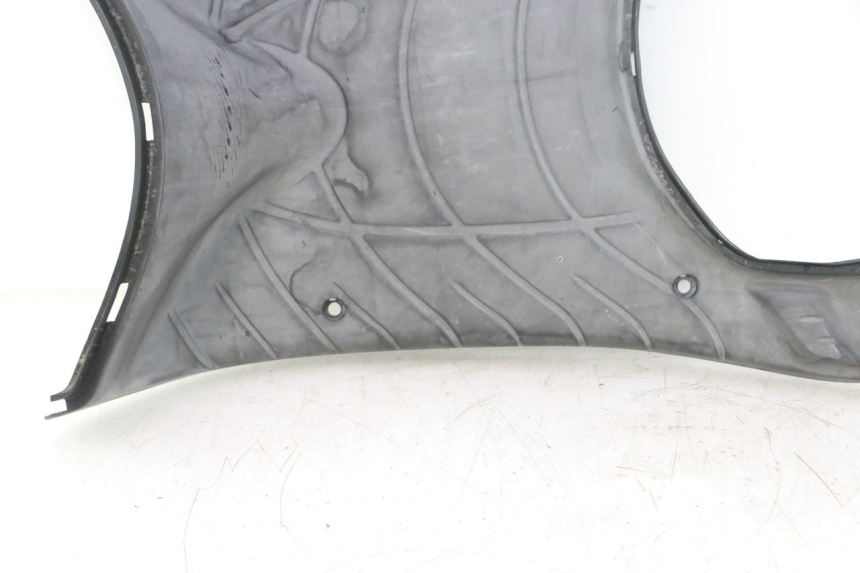 photo de TRITTBRETT VERKLEIDUNG PIAGGIO ZIP IGET 4T 50 (2021 - 2023) - Zoom auf Komponenten