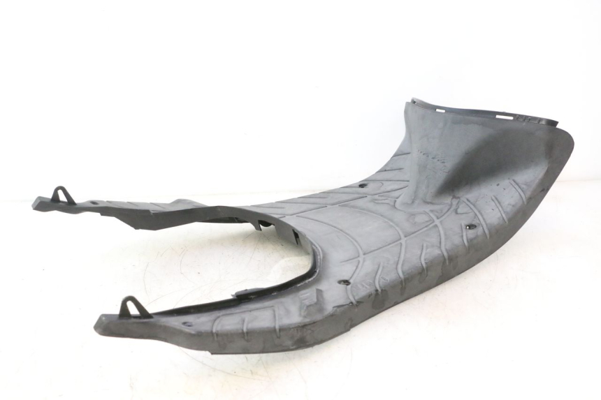 photo de TRITTBRETT VERKLEIDUNG PIAGGIO ZIP IGET 4T 50 (2021 - 2023) - Details der Befestigungspunkte
