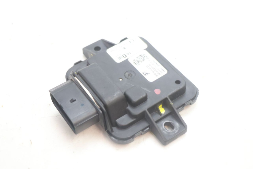 photo de SCHNITTSTELLENMODUL PIAGGIO MP3 HPE 530 (2022 - 2026) - Detailansicht des Bauteils