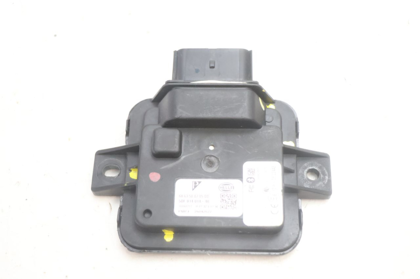 photo de SCHNITTSTELLENMODUL PIAGGIO MP3 HPE 530 (2022 - 2026) - Alternative Perspektive