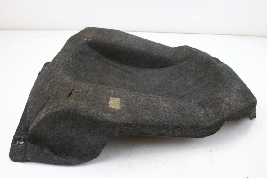 photo de KOFFERRAUMTEPPICH SUZUKI AN BURGMAN 400 (2006 - 2010) - Technische Nahaufnahme