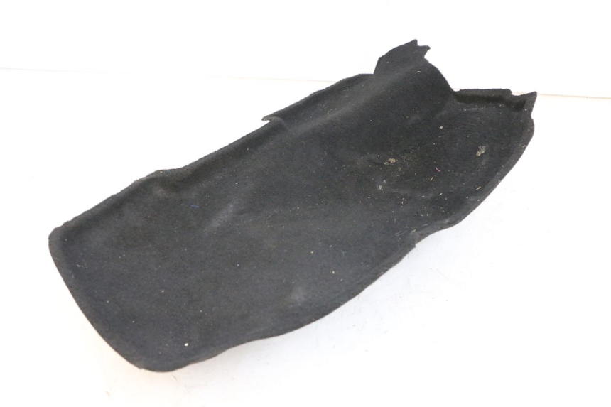 photo de HELMFACH TEPPICH PIAGGIO MP3 HPE 350 (2018 - 2020) - Oberflächenzustand und Material