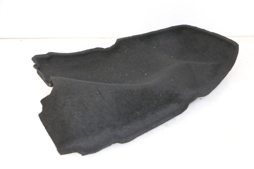 photo de HELMFACH TEPPICH PIAGGIO MP3 500 (2014 - 2017) - Zoom auf Gebrauchszustand