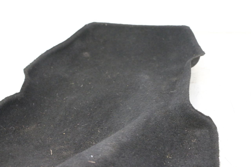 photo de HELMFACH TEPPICH PIAGGIO MP3 500 (2016 - 2018) - Detailansicht des Bauteils