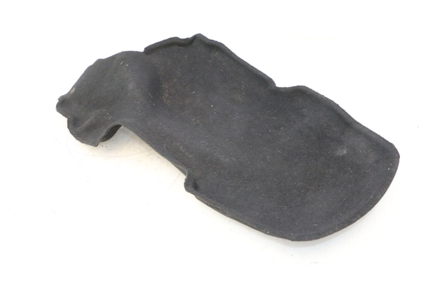 photo de HELMFACH TEPPICH PIAGGIO MP3 500 (2016 - 2018) - Details der Befestigungspunkte