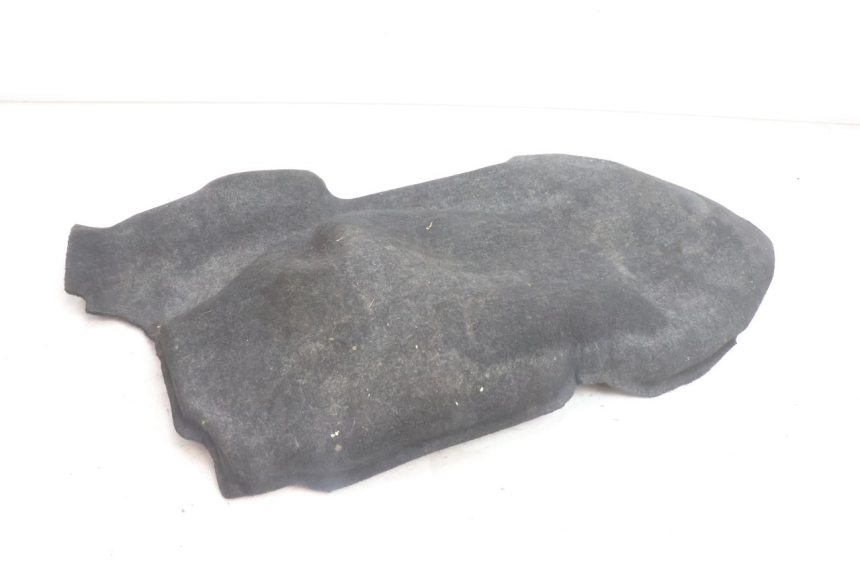 photo de HELMFACH TEPPICH PIAGGIO MP3 500 (2016 - 2018) - Details der Befestigungspunkte
