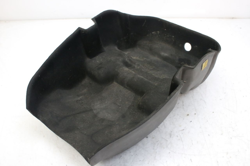 photo de KOFFERRAUMTEPPICH PEUGEOT SATELIS 125 (2010 - 2012) - Details der Befestigungspunkte