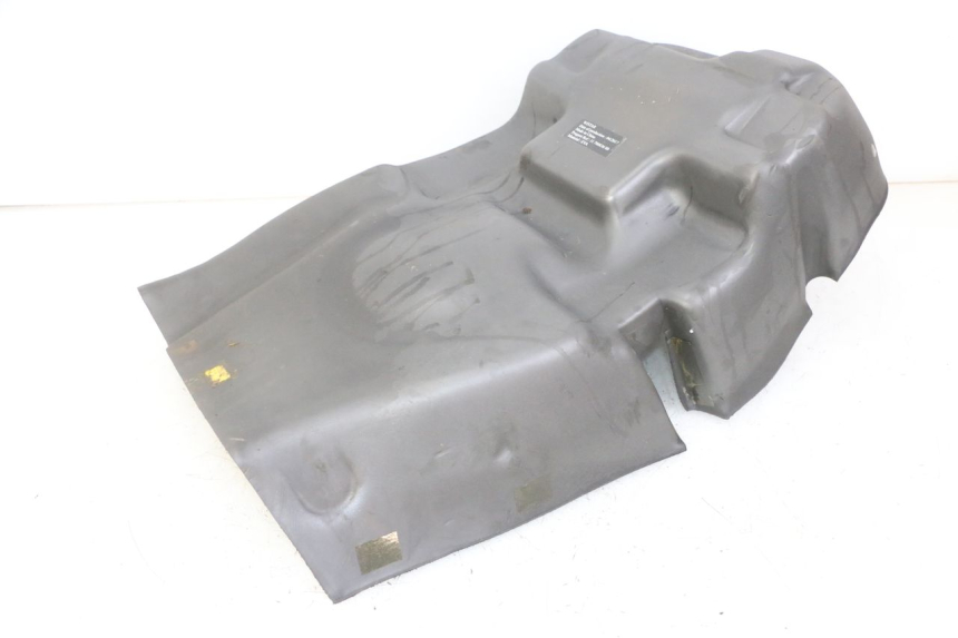 photo de HELMFACH TEPPICH PEUGEOT SATELIS 125 (2013 - 2018) - Technische Nahaufnahme