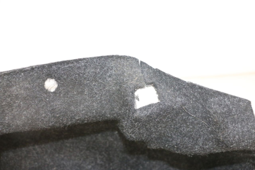 photo de HELMFACH TEPPICH PIAGGIO SUPER LX 125 (2000 - 2003) - Detailansicht des Bauteils