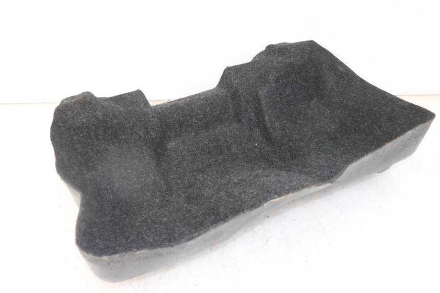 photo de HELMFACH TEPPICH PIAGGIO SUPER LX 125 (2000 - 2003) - Details der Befestigungspunkte