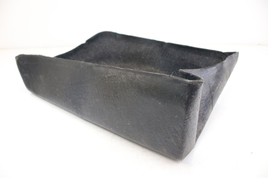 photo de KOFFERRAUMTEPPICH PIAGGIO X9 EVOLUTION 125 (2003 - 2007) - Technische Nahaufnahme