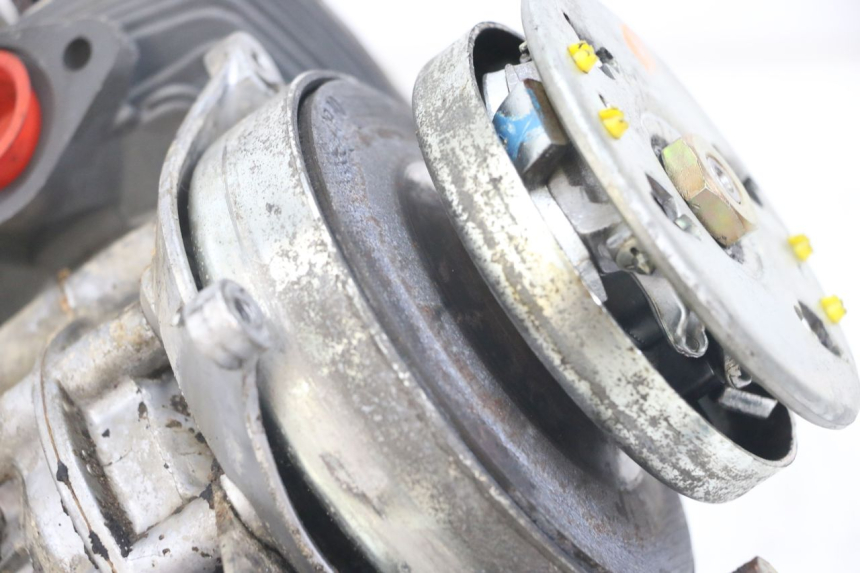 photo de MOTOR PEUGEOT 103 VOGUE VS2 50 (2004 - 2017) - Zoom auf Gebrauchszustand