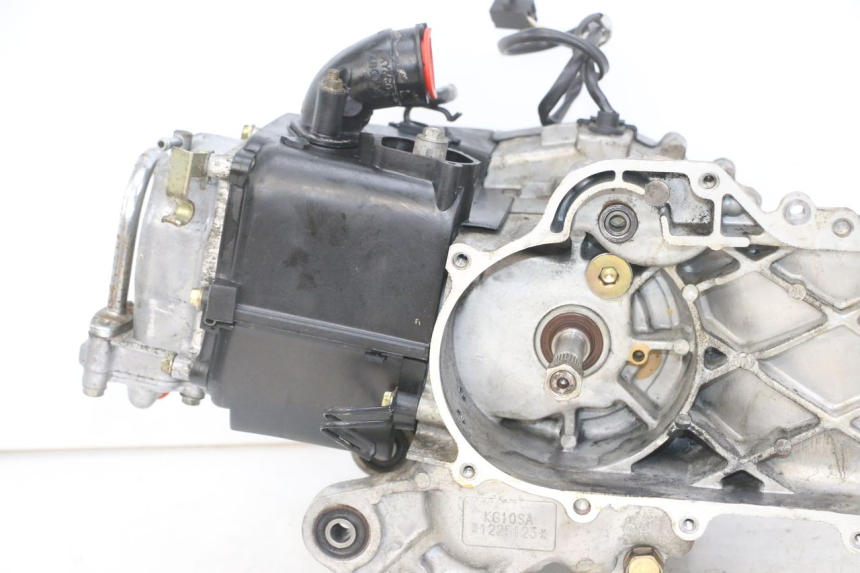 photo de MOTOR KYMCO AGILITY 4T 50 (2005 - 2018) - Alternativer Blickwinkel