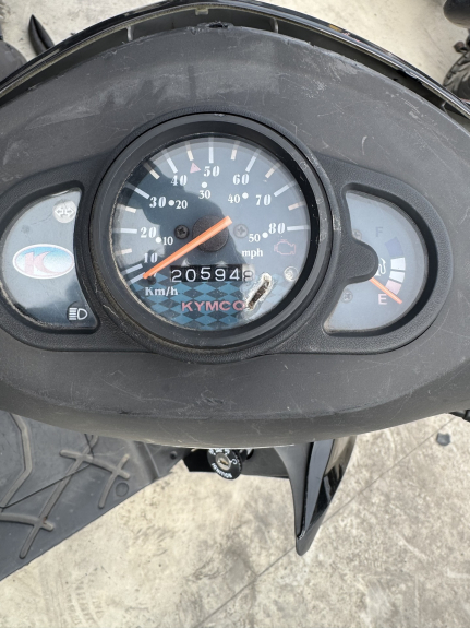 photo de MOTOR KYMCO AGILITY 4T 50 (2018 - 2022) - Zoom auf Gebrauchszustand
