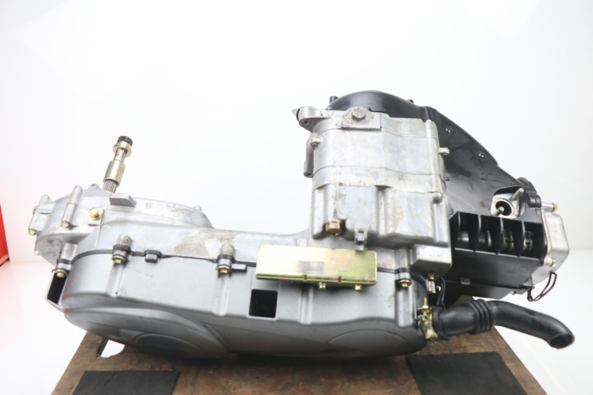 photo de MOTOR KYMCO AGILITY CITY 16P 125 (2015 - 2021) - Alternative Perspektive