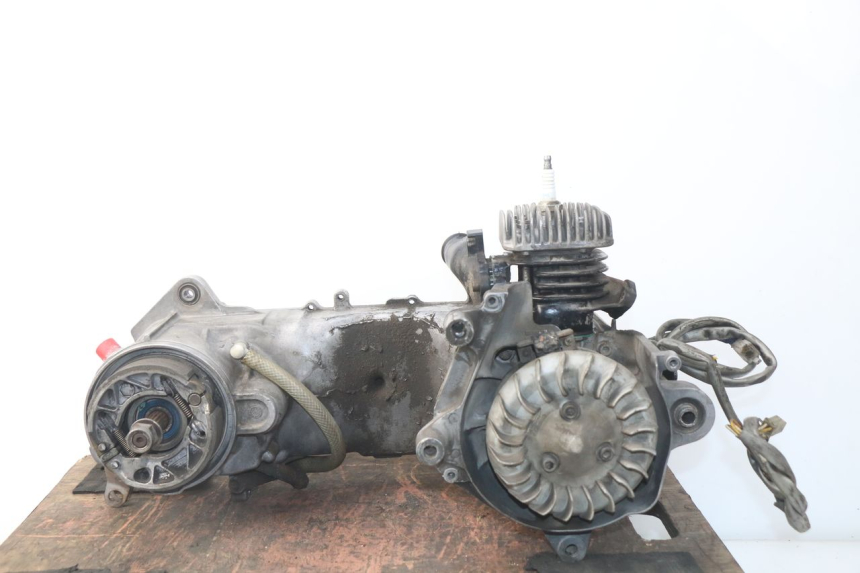 photo de MOTOR MBK BOOSTER SPIRIT NAKED 50 (2004 - 2017) - Zoom auf Komponenten
