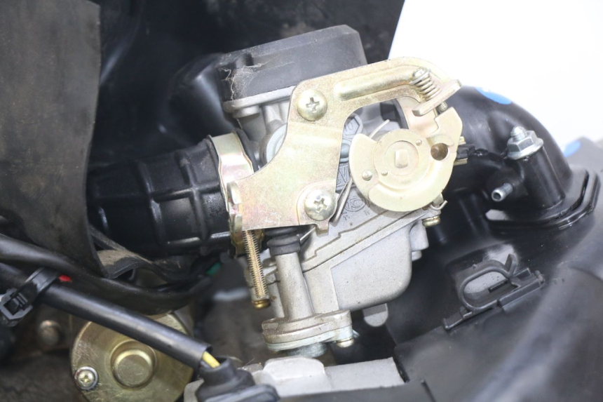 photo de MOTOR BAOTIAN BT 49 QT-9 50 (2006 - 2010) - Details der Befestigungspunkte