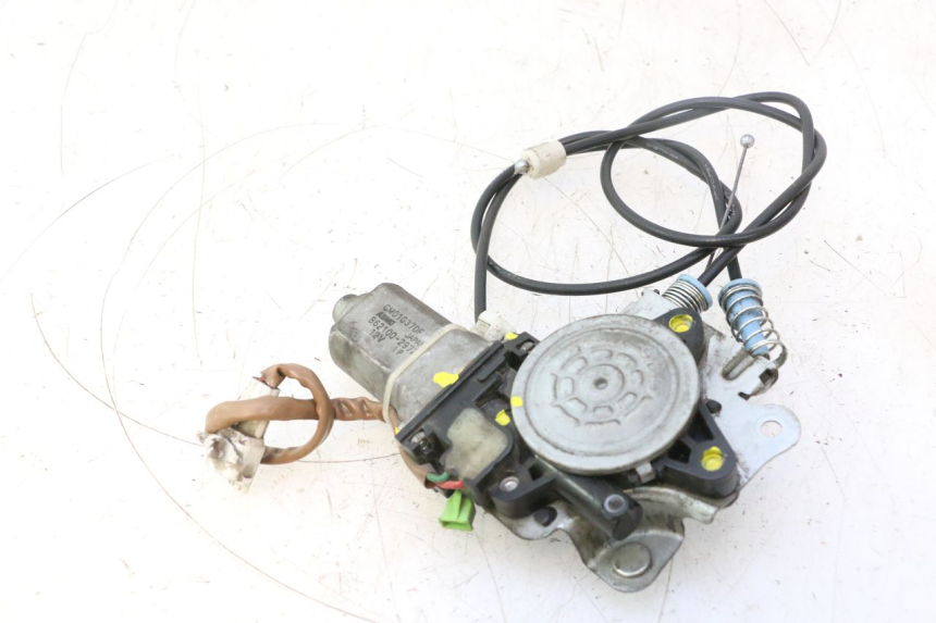 photo de WINDSCHILD MOTOR SUZUKI BURGMAN EXECUTIVE ABS 650 (2006 - 2012) - Oberflächenzustand und Material