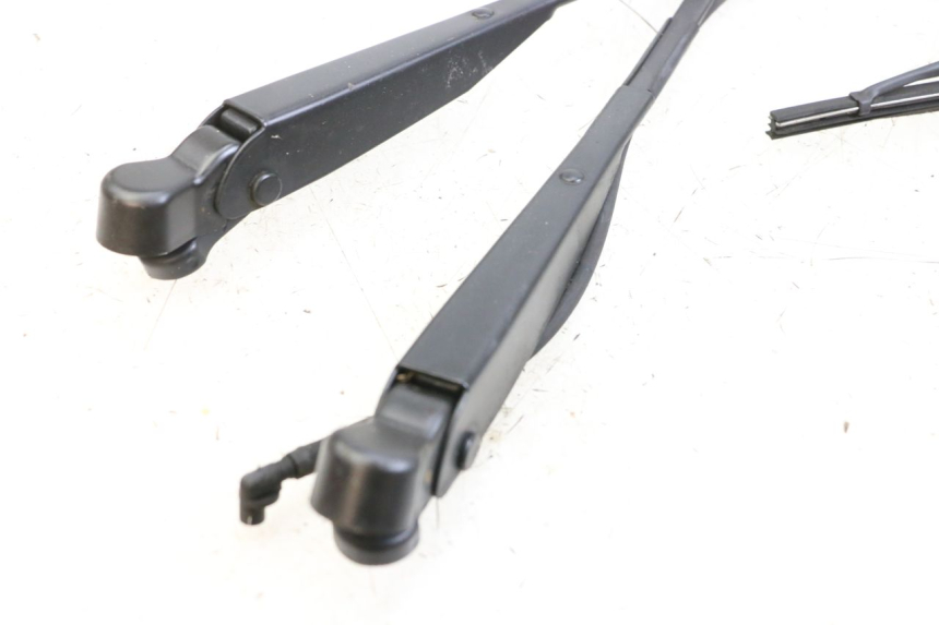 photo de WINDSCHILD MOTOR BMW C1 125 (2000 - 2003) - Oberflächenzustand und Material