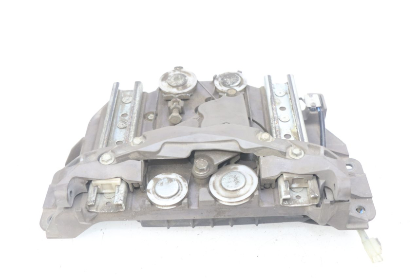 photo de MOTORHAUBE YAMAHA FJR ABS 1300 (2006 - 2012) - Detailansicht des Bauteils