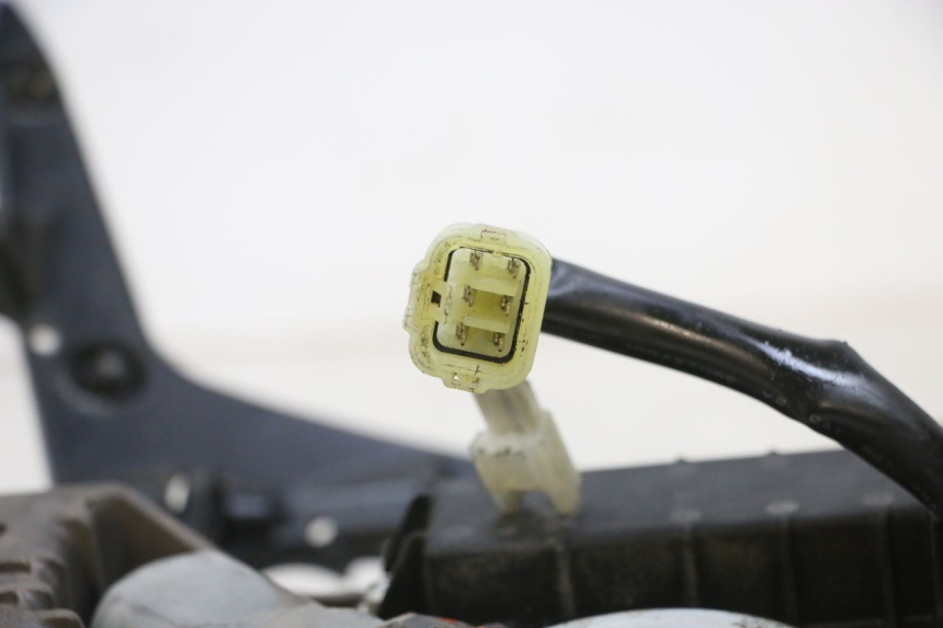 photo de MOTORHAUBE YAMAHA FJR ABS 1300 (2006 - 2012) - Alternative Perspektive