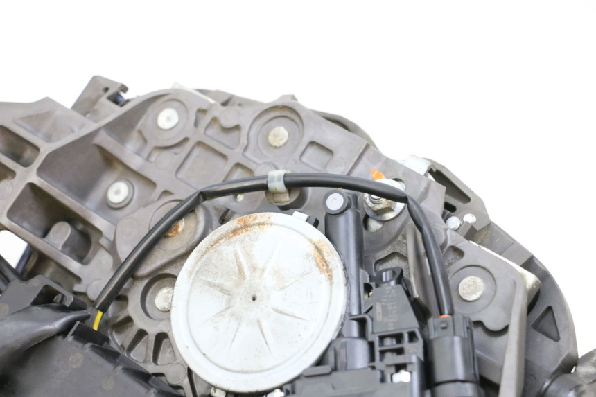 photo de MOTORHAUBE YAMAHA FJR ABS 1300 (2006 - 2012) - Hochauflösende Nahaufnahme