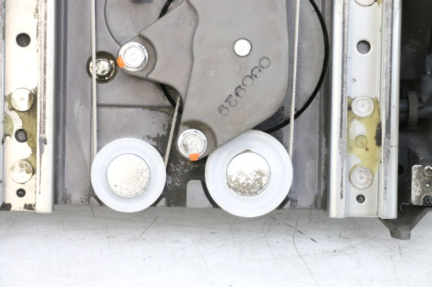 photo de MOTORHAUBE YAMAHA FJR ABS 1300 (2006 - 2012) - Zoom auf Gebrauchszustand