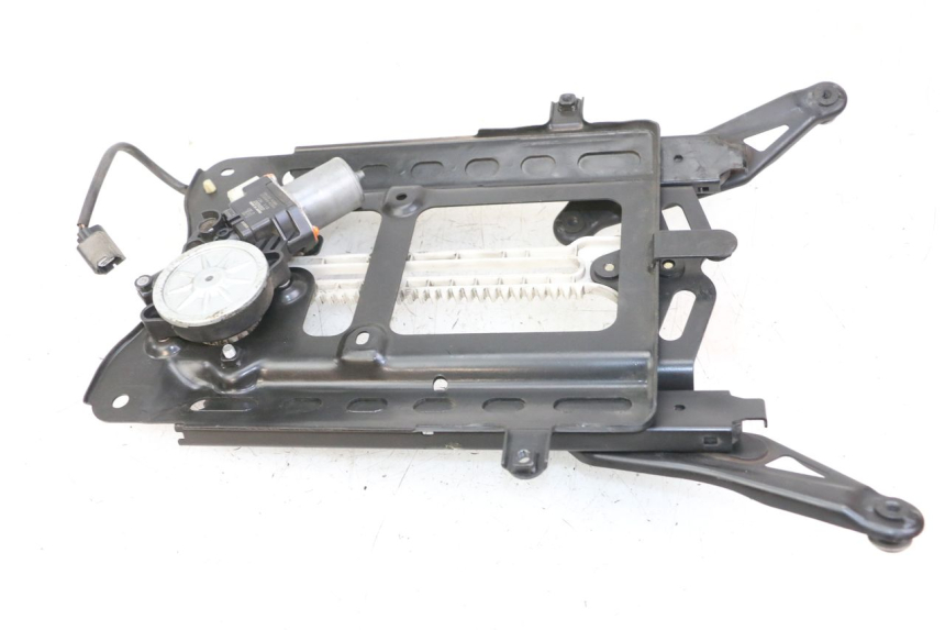 photo de WINDSCHILD MOTOR HONDA FORZA 125 (2021 - 2025) - Details der Befestigungspunkte