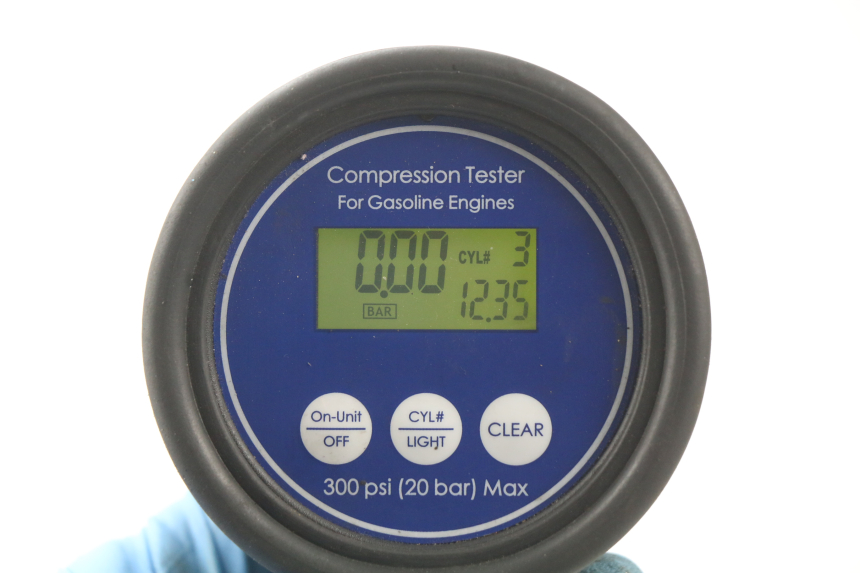 photo de MOTOR HONDA CBR RR FIREBLADE 1000 (2006 - 2007) - Zoom auf Gebrauchszustand