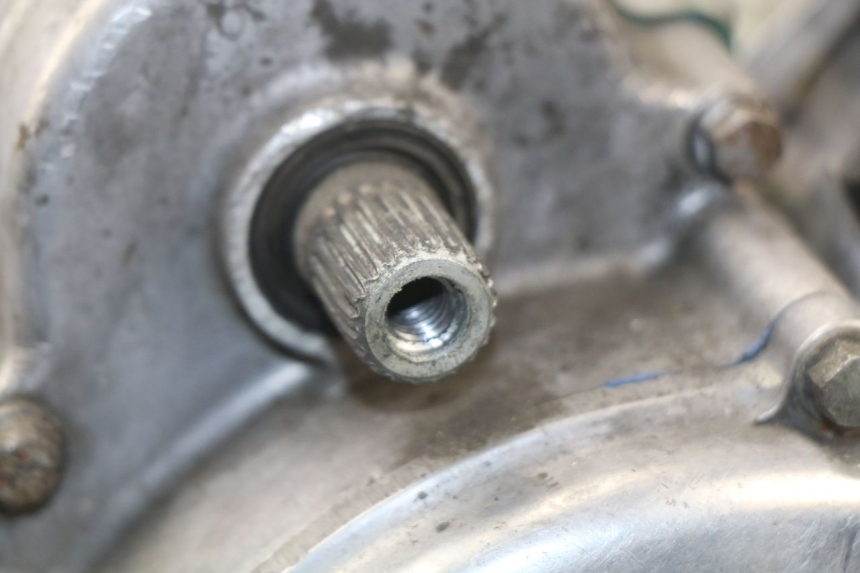 photo de MOTOR HONDA CR 125 (2000 - 2001) - Zoom auf Komponenten