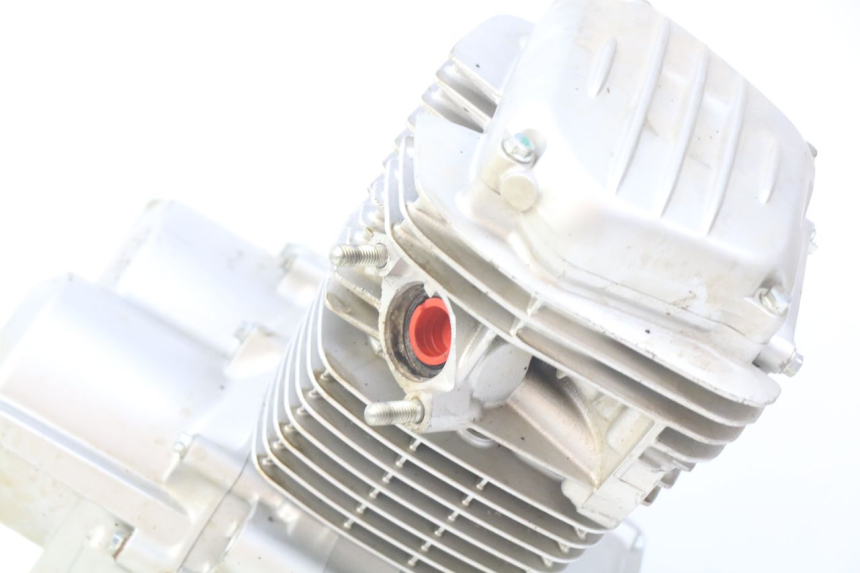 photo de MOTOR HONDA CRF CR-F 125 (2022 - 2023) - Details der Befestigungspunkte