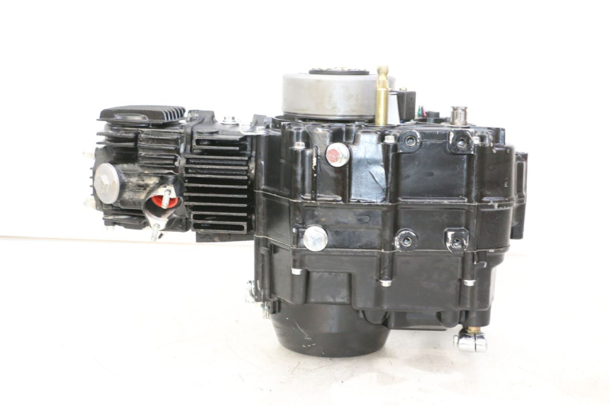 photo de MOTOR LONCIN DIRT BIKE 125 - Alternative Perspektive