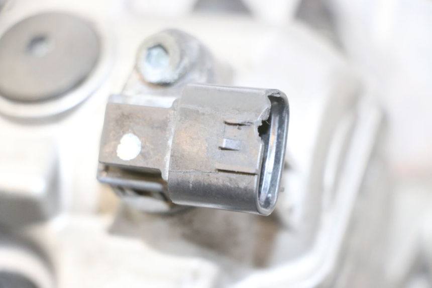 photo de MOTOR SUZUKI DL V STROM 1000 (2002 - 2007) - Detailansicht des Bauteils