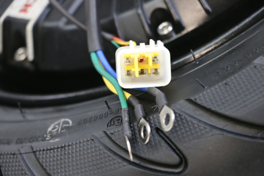 photo de MOTOR WAYSCRAL E-START 1 (2018 - 2022) - Weitere Ansicht des Artikels