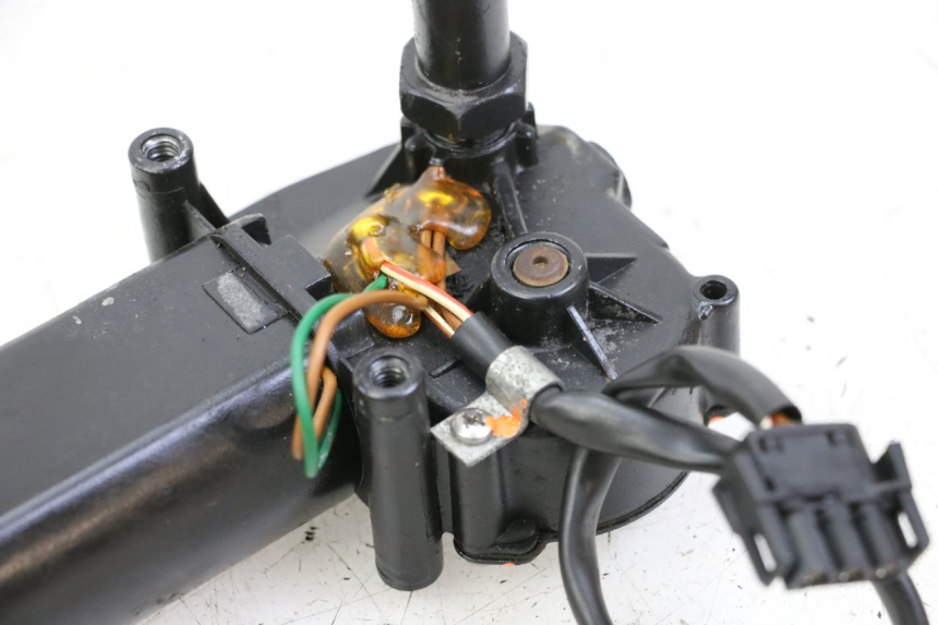 photo de WINDSCREEN WISCHERMOTOR BMW C1 125 (2000 - 2003) - Technische Nahaufnahme