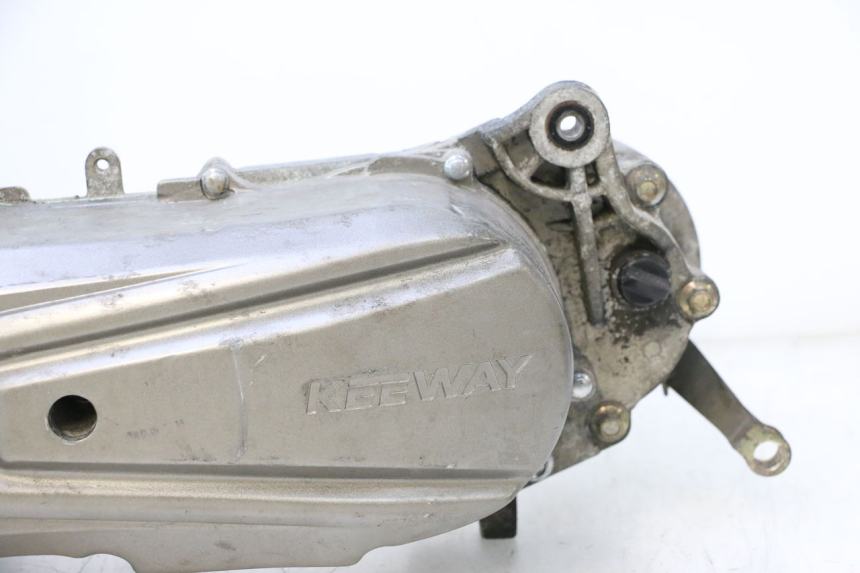 photo de MOTOR KEEWAY F-ACT NAKED 50 (2009 - 2014) - Fokus auf die Struktur