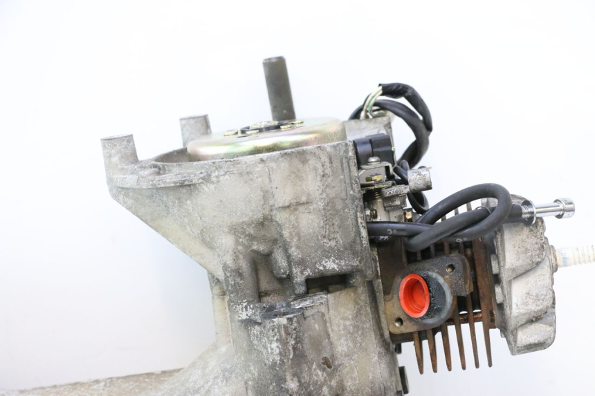 photo de MOTOR KEEWAY F-ACT NAKED 50 (2009 - 2014) - Alternative Perspektive