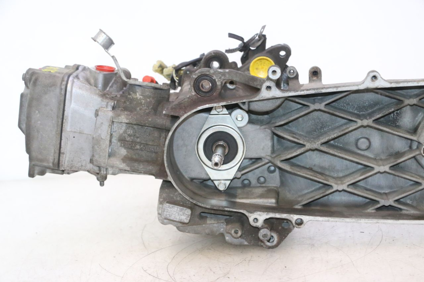 photo de MOTOR HONDA FES PANTHEON 125 (2003 - 2007) - Detaillierte Sichtprüfung