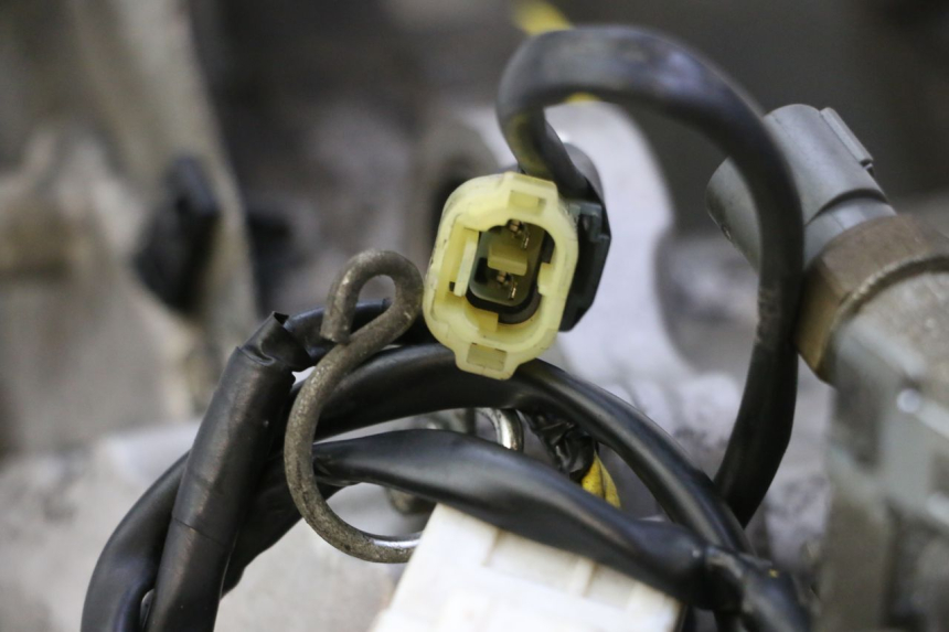 photo de MOTOR HONDA FES S-WING SWING ABS 125 (2007 - 2015) - Alternativer Blickwinkel