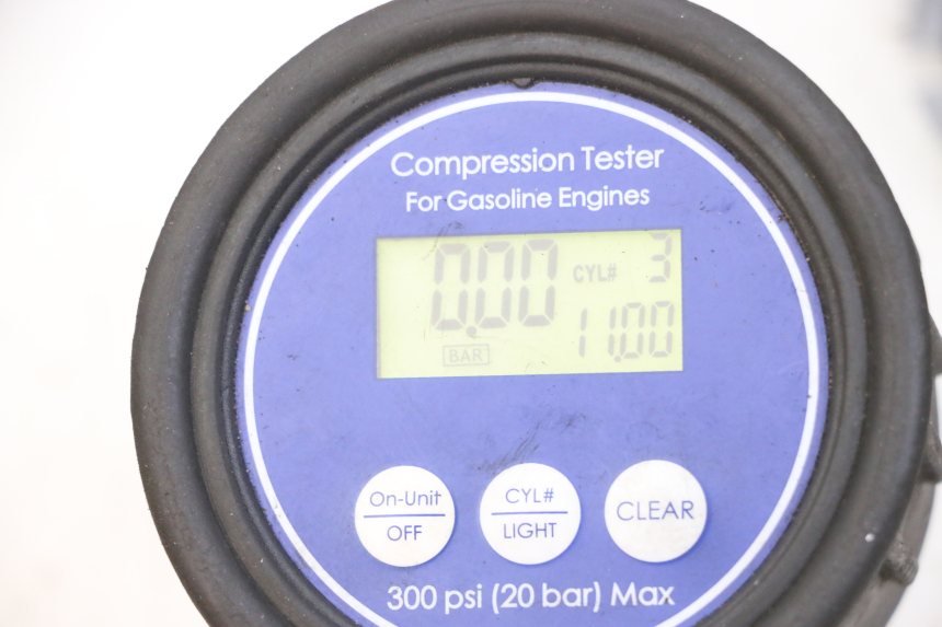 photo de MOTOR YAMAHA FJR ABS 1300 (2006 - 2012) - Oberflächenzustand und Material