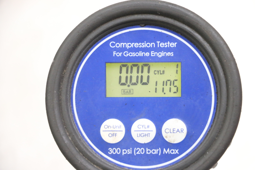 photo de MOTOR HONDA FJS SILVERWING SILVER WING 600 (2001 - 2010) - Fokus auf die Struktur