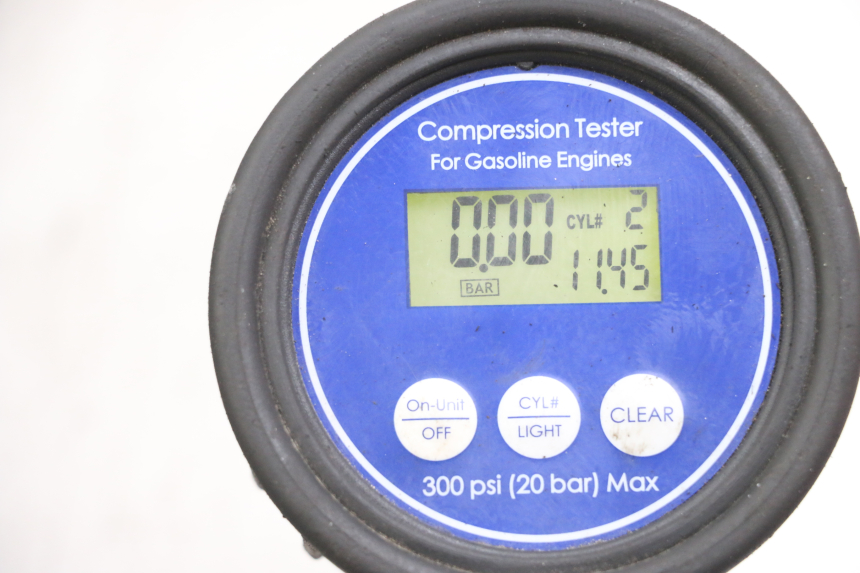 photo de MOTOR HONDA FJS SILVERWING SILVER WING 600 (2001 - 2010) - Alternativer Blickwinkel