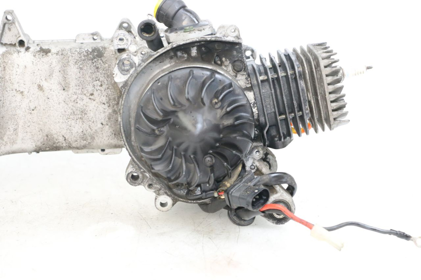 photo de MOTOR PIAGGIO FLY 2T 50 (2004 - 2017) - Details der Befestigungspunkte