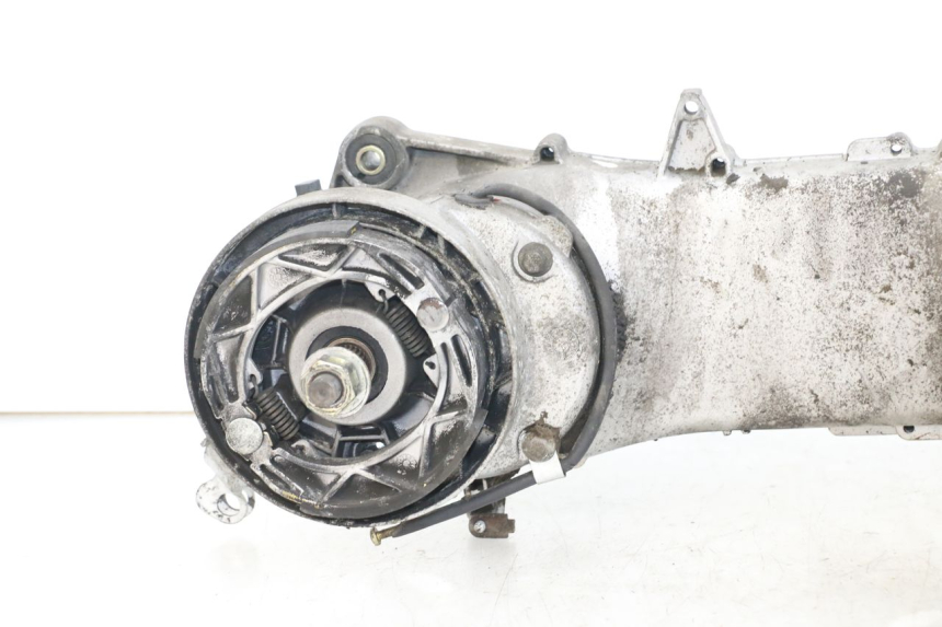 photo de MOTOR PIAGGIO FLY 2T 50 (2004 - 2017) - Oberflächenzustand und Material