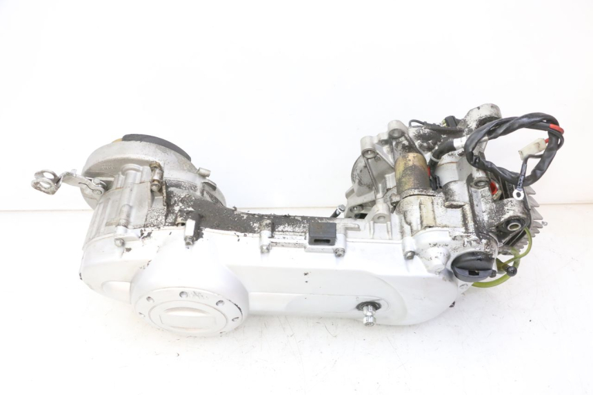 photo de MOTOR PIAGGIO FLY 2T 50 (2004 - 2017) - Alternative Perspektive